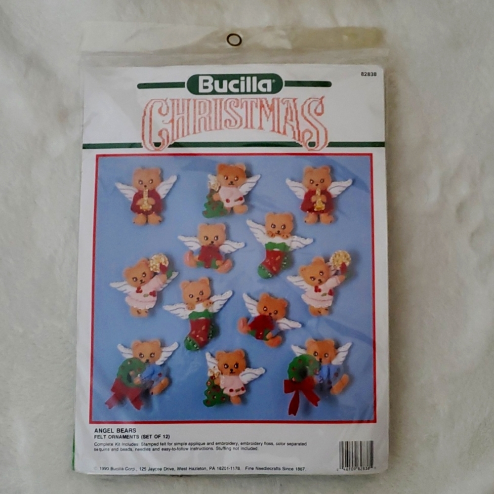 1990 New Bucilla Angel Bears Felt Christmas Ornaments Kit.